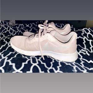 Nike Women's Light Pink Sneakers